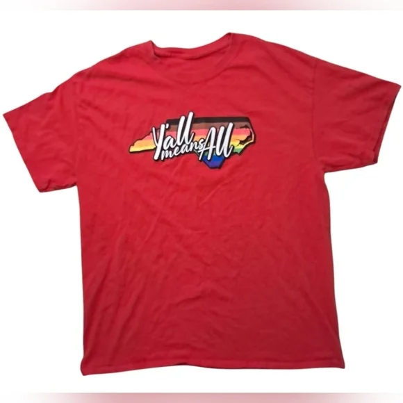 North Carolina LGBTQ+ Rainbow Graphic T-Shirt Size L - Picture 5 of 5